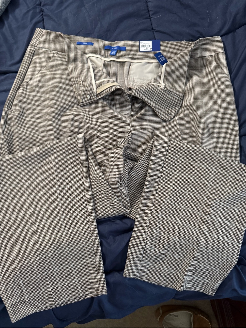 Apt 9 brown hound tooth  women’s mid rise straight Torie dress pants- 18w short